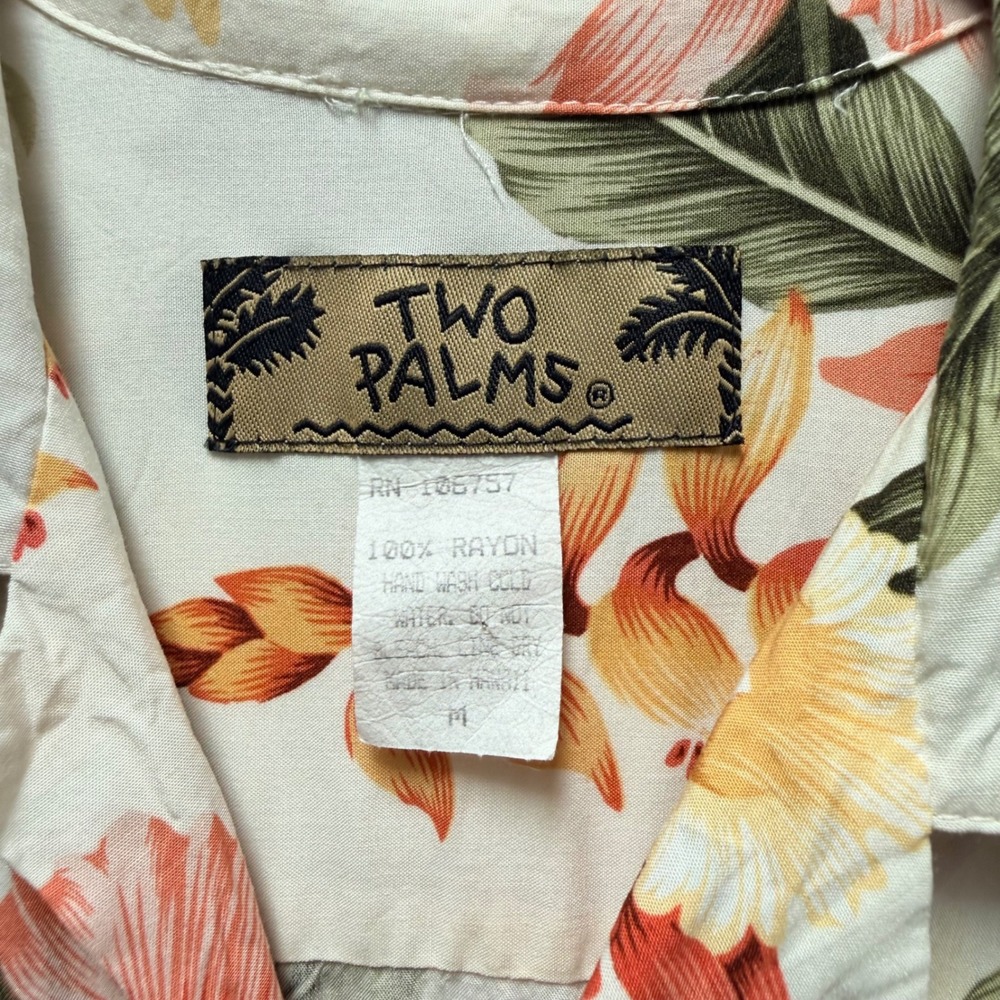 Two‎ Palms Mens Hawaiian Shirt Medium Floral Tropical Rayon Made in Hawaii Cream - Picture 2 of 6